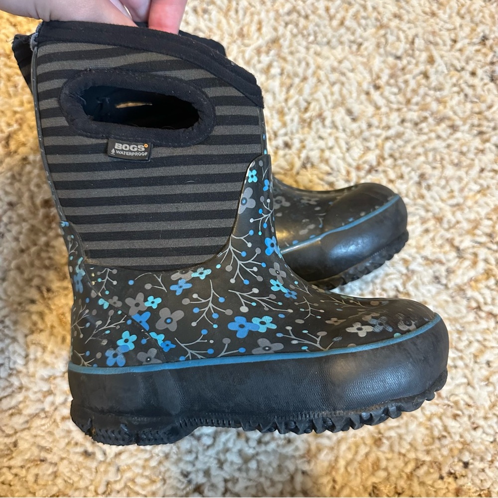 Bogs Kids' Floral Boots - Black and Blue